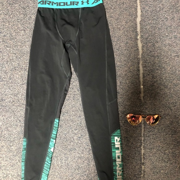 Various womens clothes - Picture 9 of 10